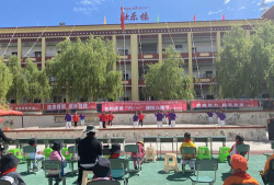 宜木乡中心小学户外活动场地