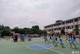 广西贵港桂平金田龙塘中心小学户外活动场地