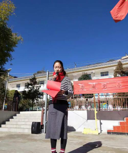 维西县塔城镇中心完小户外活动场地
