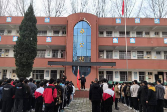 钳二乡初级中学户外活动场地