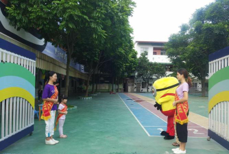 广州市天河区高塘石彩虹幼儿园户外活动场地