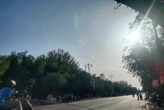 滨河中学户外活动场地