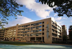 深圳市罗湖区水库小学户外活动场地