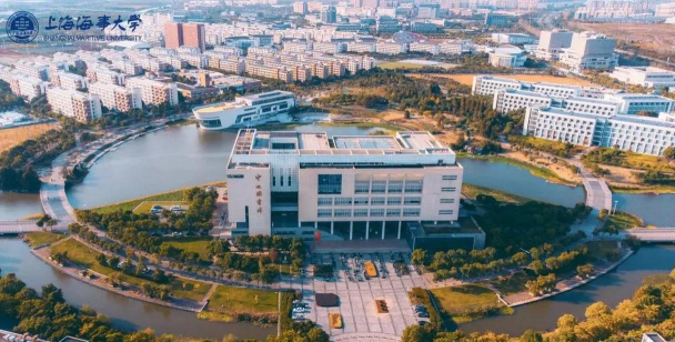 上海海事大学户外活动场地