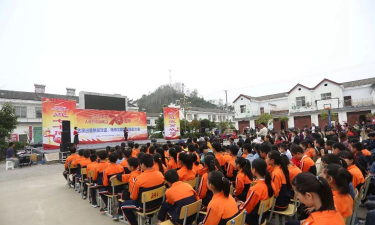 西乡县私渡镇九年制学校户外活动场地