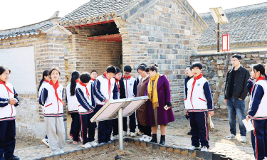 发城镇第二初级中学户外活动场地