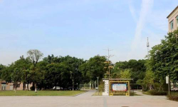 丹灶镇初级中学户外活动场地