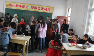 月山镇上庄初级中学户外活动场地