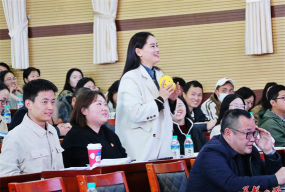 龙山县珑凰教育培训学校有限公司户外活动场地