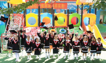 江西省吉安市遂川大汾小灵童中心幼儿园户外活动场地