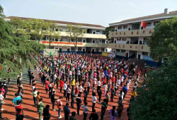 湖下中心小学户外活动场地