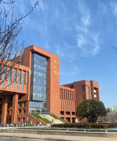 西北农林科技大学户外活动场地