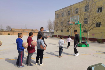 白水县尧禾镇中心小学户外活动场地