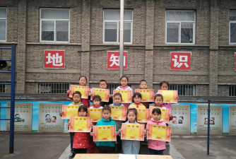 桑树坪镇中心小学户外活动场地