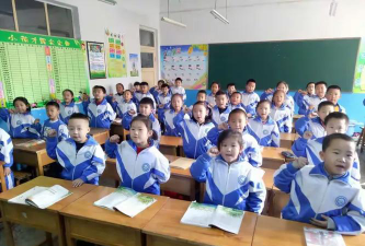 白银公司第四小学户外活动场地