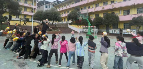 风水乡中心学校户外活动场地