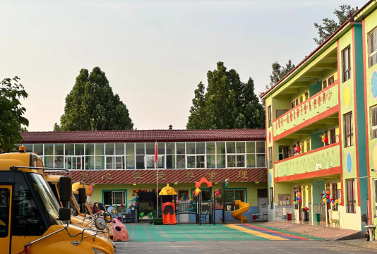 昌乐县南郝镇岳家庄村幼儿园户外活动场地