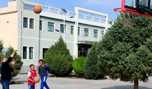 临泽县鸭暖乡中心小学寄宿制户外活动场地