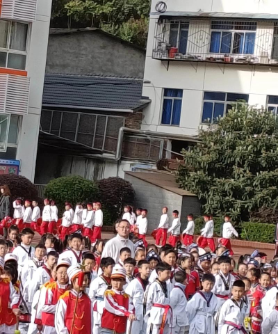 略阳县高台小学户外活动场地
