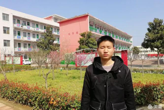 方城县独树镇第五初级中学户外活动场地