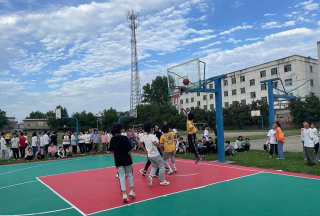 内乡县赤眉镇一初中户外活动场地
