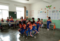 西峰区肖金镇三不同小学户外活动场地