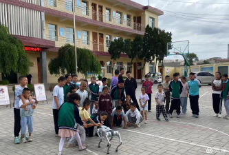 陇西县崇文小学户外活动场地