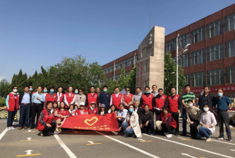 东营市胜利第三高级中学户外活动场地