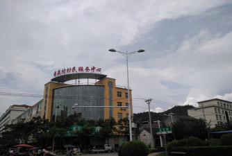 两当县城关镇香泉小学户外活动场地