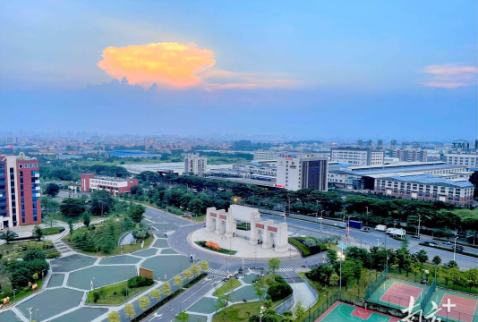 佛山科学技术师范学院户外活动场地