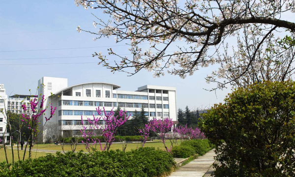 湖北恩施师范学院户外活动场地