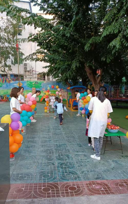 东方市小太阳幼儿园户外活动场地