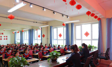 轮台镇买台小学户外活动场地