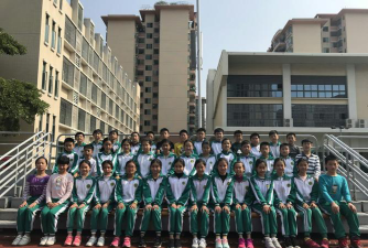 广州市花都区骏威小学户外活动场地