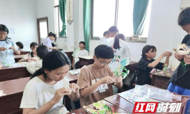 三堂街镇中心学校户外活动场地