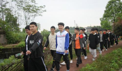 武胜县飞龙高中户外活动场地