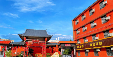 玉林市敬民科技学校户外活动场地