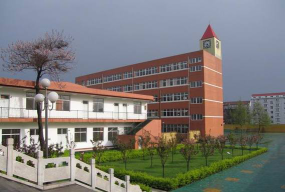 青龙中学户外活动场地
