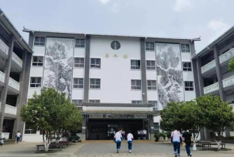 五华区沙朗中学户外活动场地