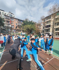 达州市通川区第七中学户外活动场地
