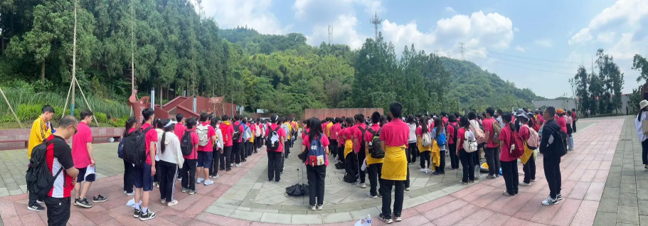 双流县艺术体育实验中学分部户外活动场地
