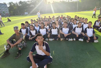 210子弟学校中户外活动场地