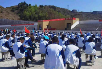 大方县黄泥塘镇中学户外活动场地