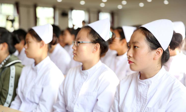 哈尔滨护士学校户外活动场地