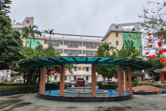 海口鑫星学园户外活动场地