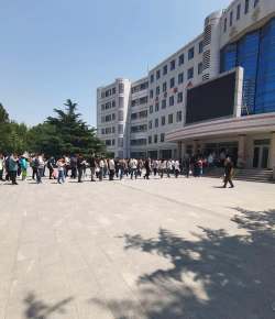 锦州渤海汽车工程学校户外活动场地