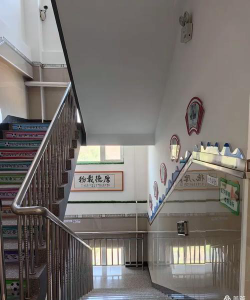 向阳镇中心小学户外活动场地