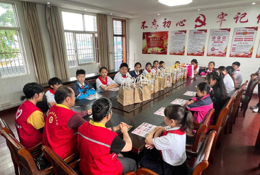 宜兴市新建小学户外活动场地