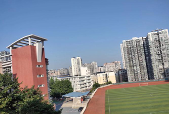 成都电子商务学校户外活动场地
