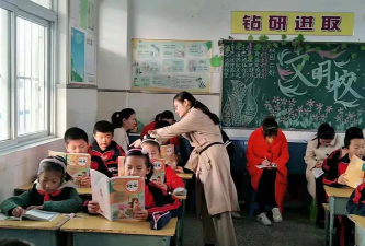 沛县沛城镇鹿湾小学户外活动场地